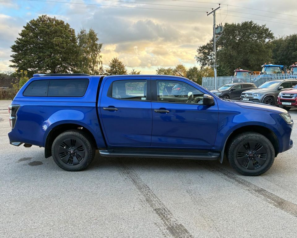 Isuzu D-Max V-Cross Pick Ups