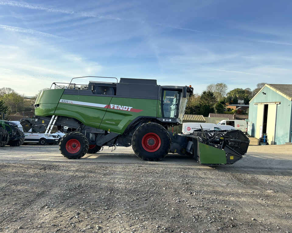 Fendt 6335C PL (11029769 & 11029770) 