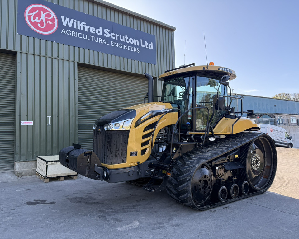 Challenger Mt775E