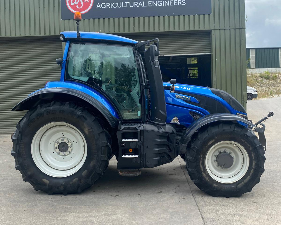Used Valtra T174A Tractor 11032983 TH