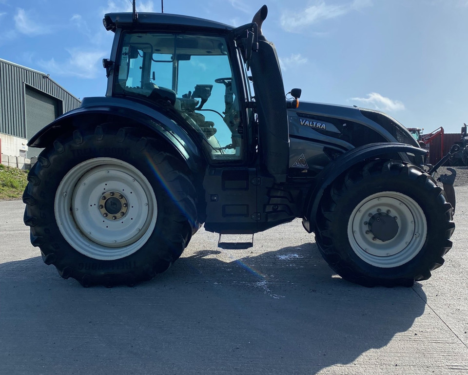 Used Valtra T234v Tractor TH