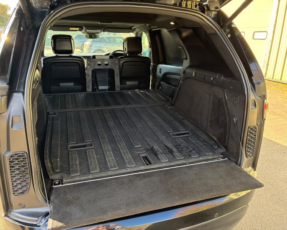 Land Rover Discovery Dynamic HSE Commercial 3.0