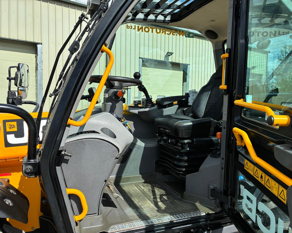 JCB 532-70 Agri Xtra 21033000 (AM)