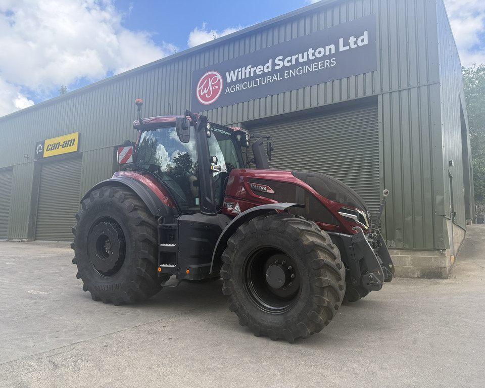Valtra Q305 (11029474)