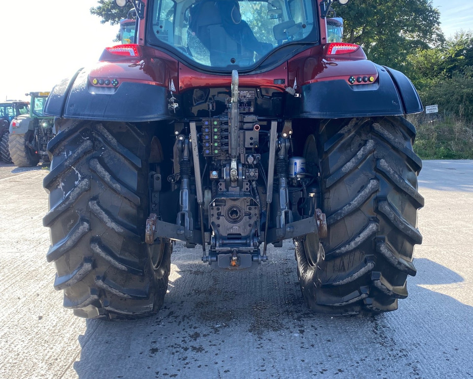 Used Valtra T195D Tractor 11033164 TH