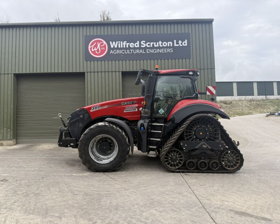 CASE Magnum Rowtrac 380