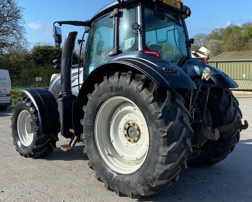 Used Valtra T234v Tractor TH
