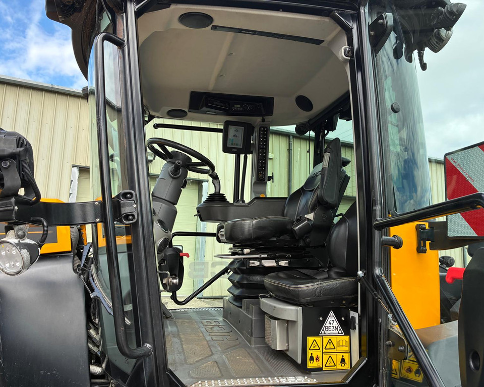 JCB Fastrac 4220 21033167 (SS)