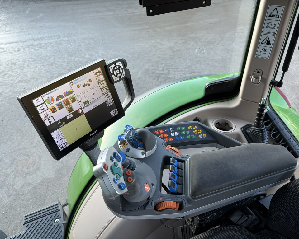 Fendt 724 Profi Plus (11030819)