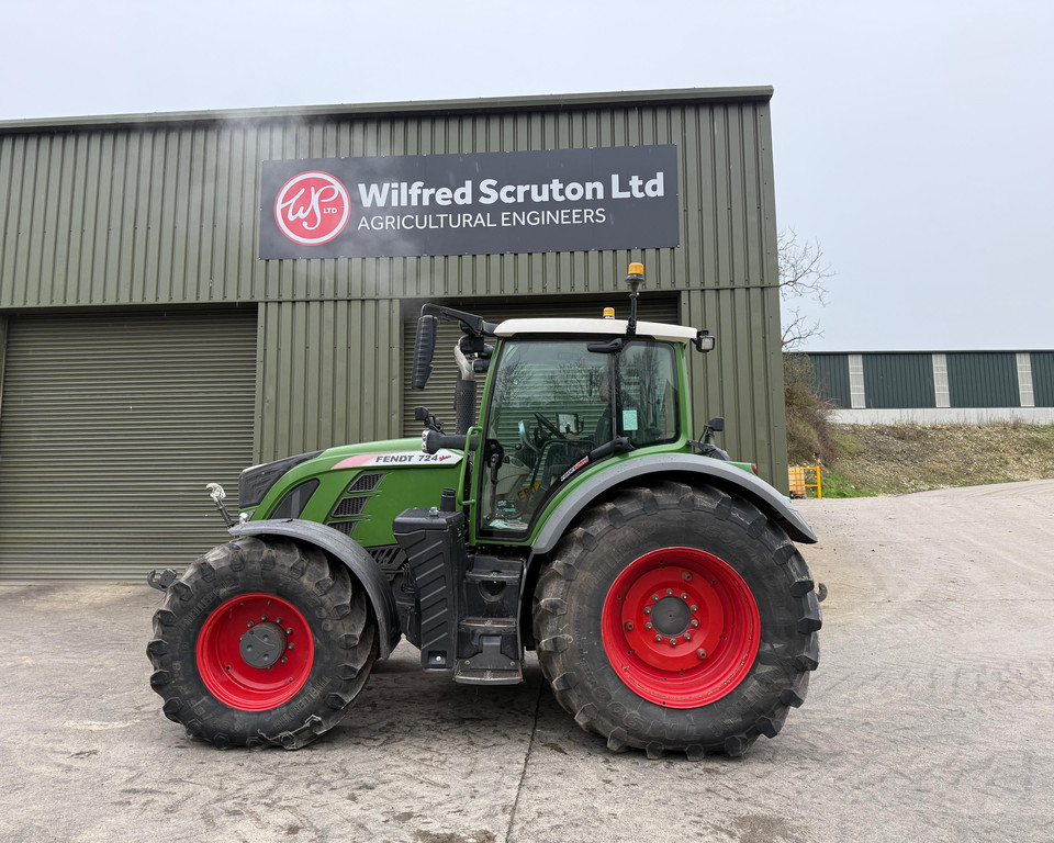Fendt 724 Profi Plus