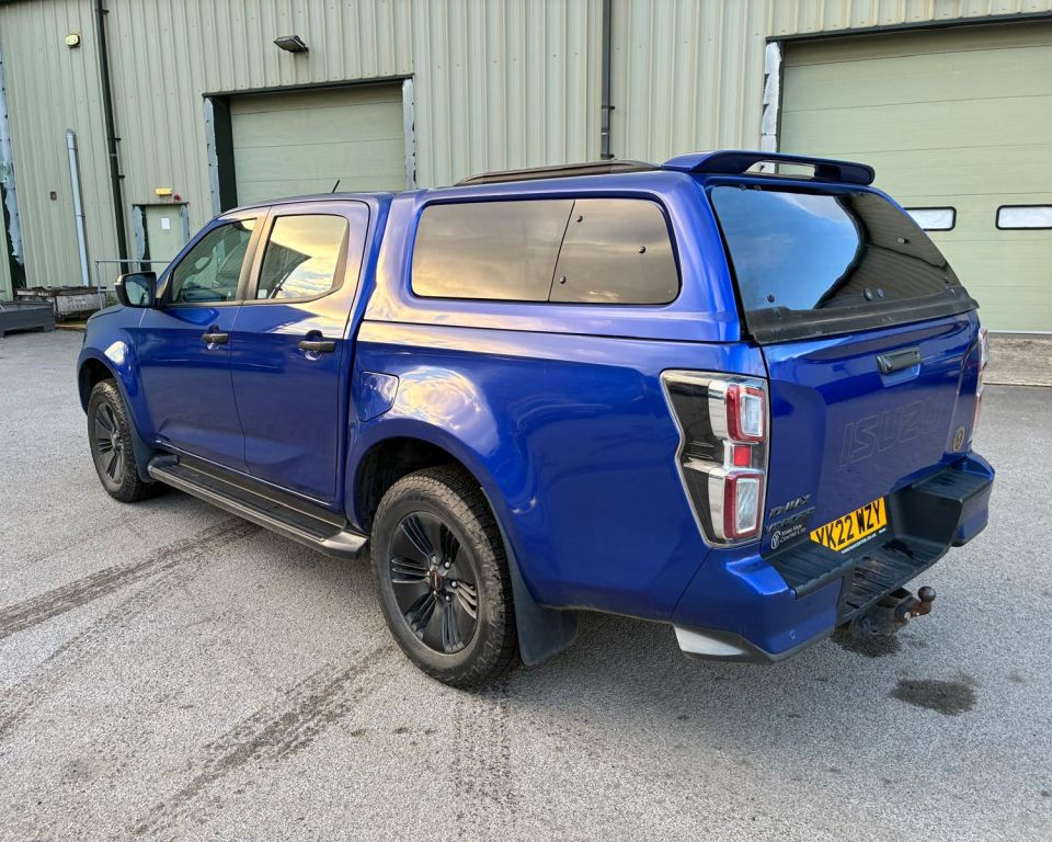 Isuzu D-Max V-Cross Pick Ups