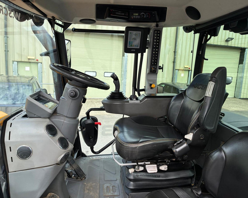JCB Fastrac 4220 21033167 (SS)