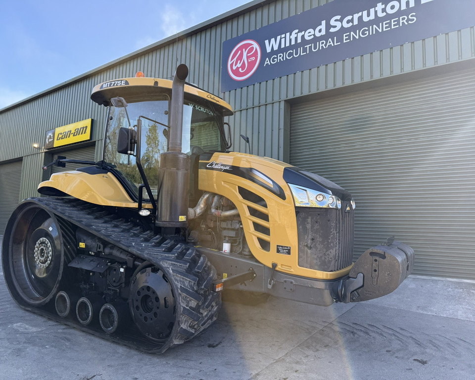 Challenger Mt775E