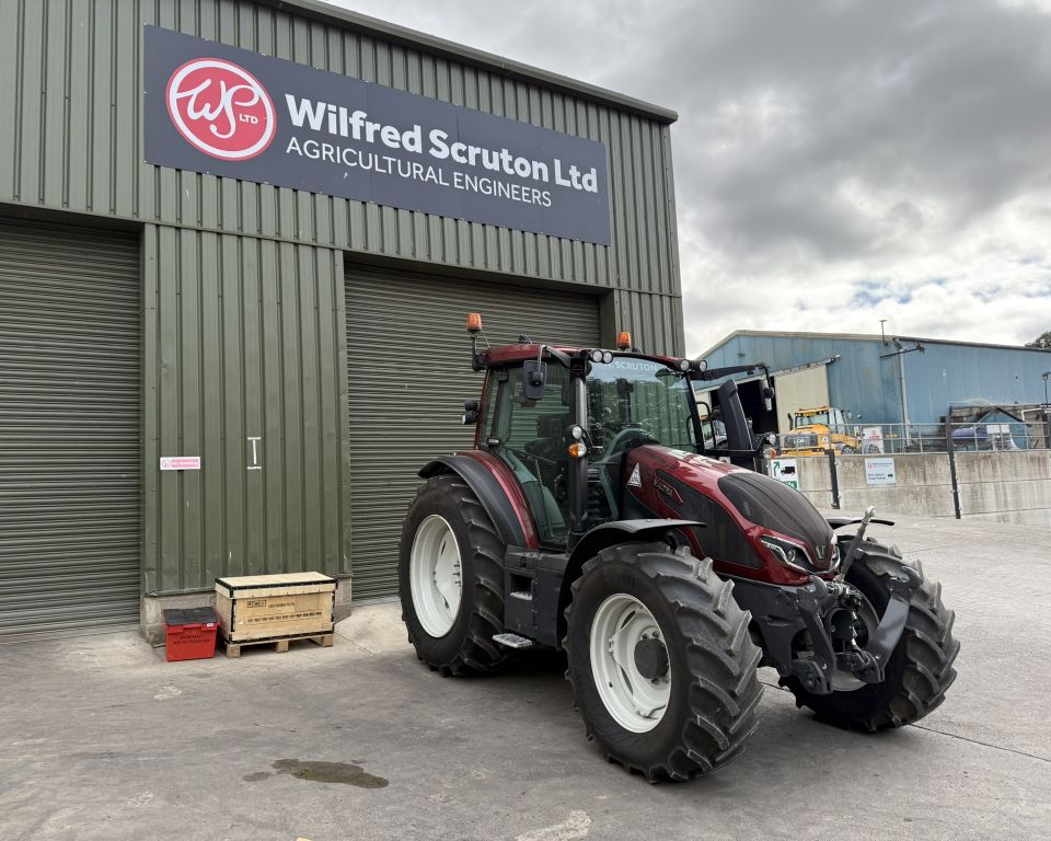 Valtra G125 Versu