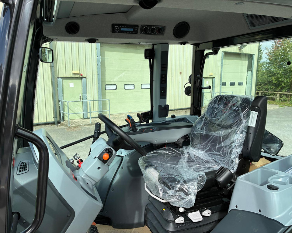New Valtra G125EA