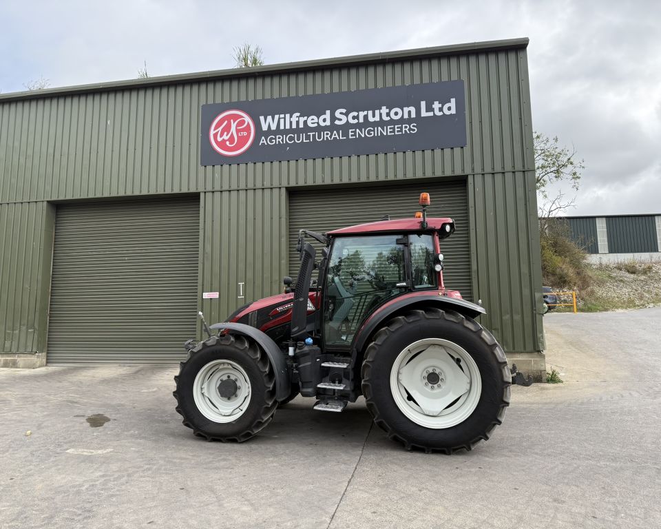 Valtra G125 Versu