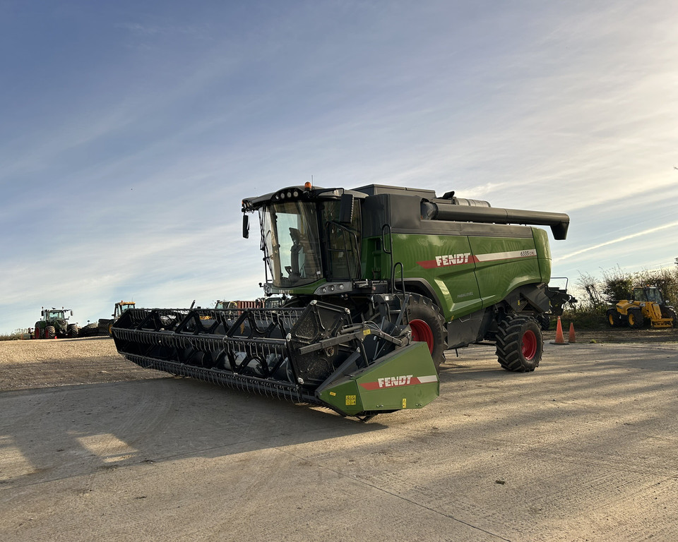 Fendt 6335C PL (11029769 & 11029770) 