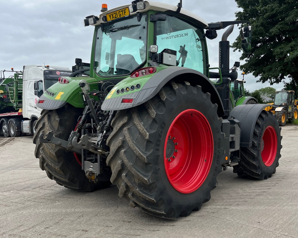 Used FENDT 724 Profi+ Gen6 Tractor 11030730