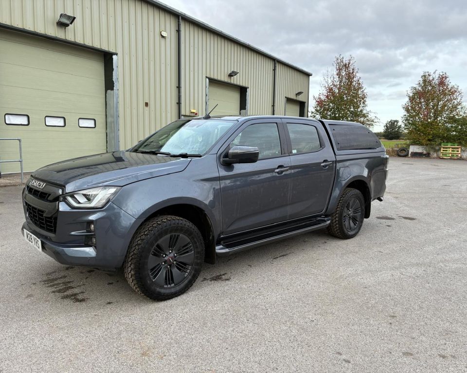 Isuzu D-Max V-Cross Pick Ups