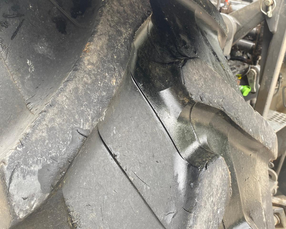 Used Valtra T174A Tractor 11032983 TH