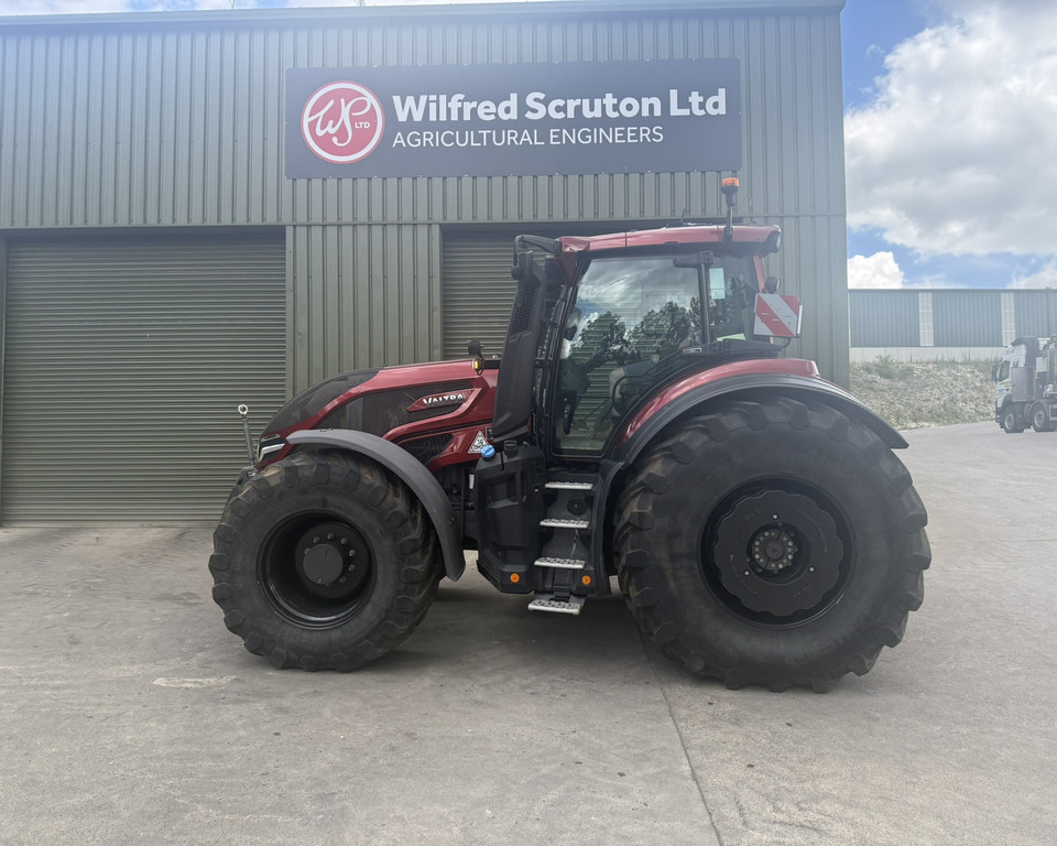Valtra Q305 (11029474)