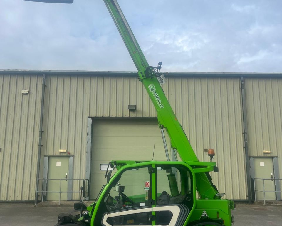 Used Merlo 27.6 Plus 2103 (SS)