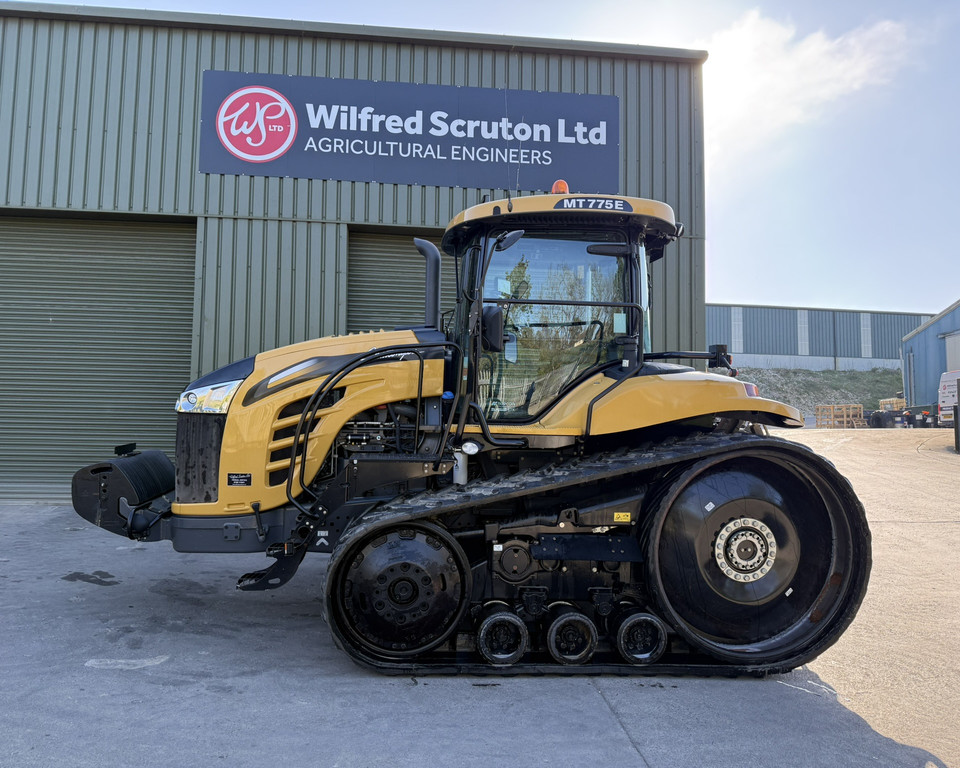Challenger Mt775E