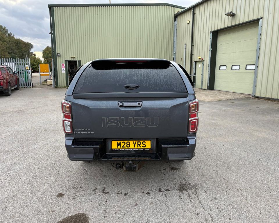 Isuzu D-Max V-Cross Pick Ups