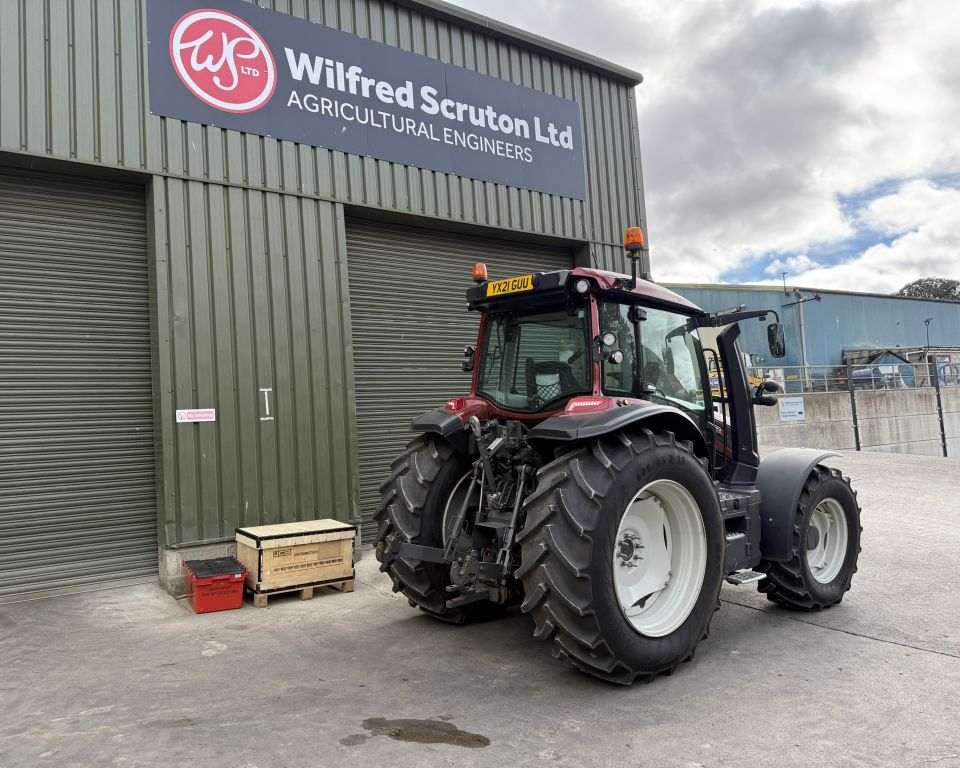 Valtra G125 Versu