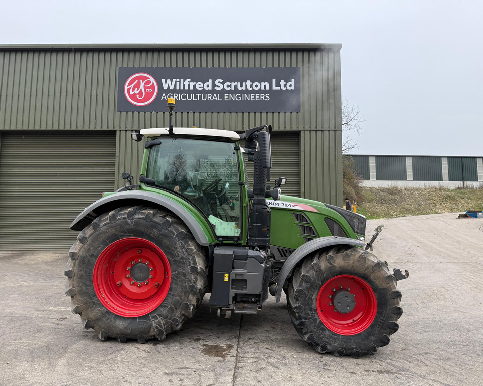 Fendt 724 Profi Plus