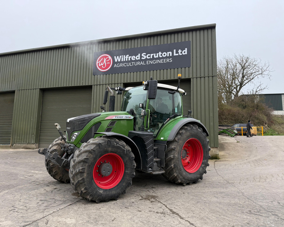 Fendt 724 Profi Plus