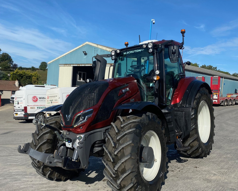 Used Valtra T195D Tractor 11033164 TH