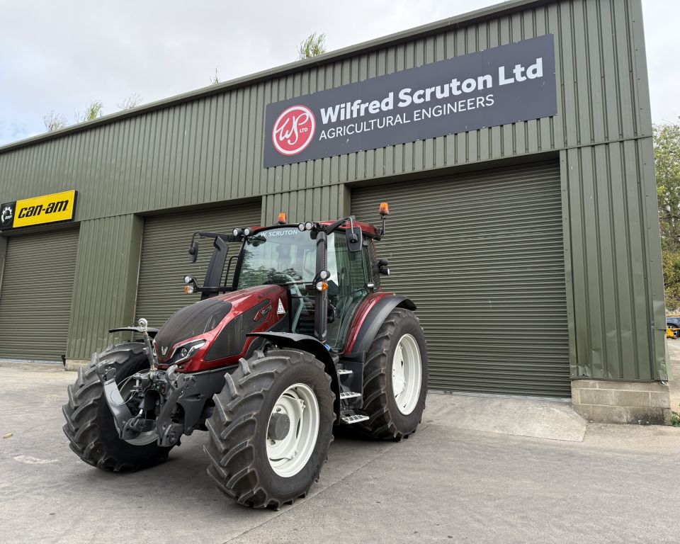 Valtra G125 Versu