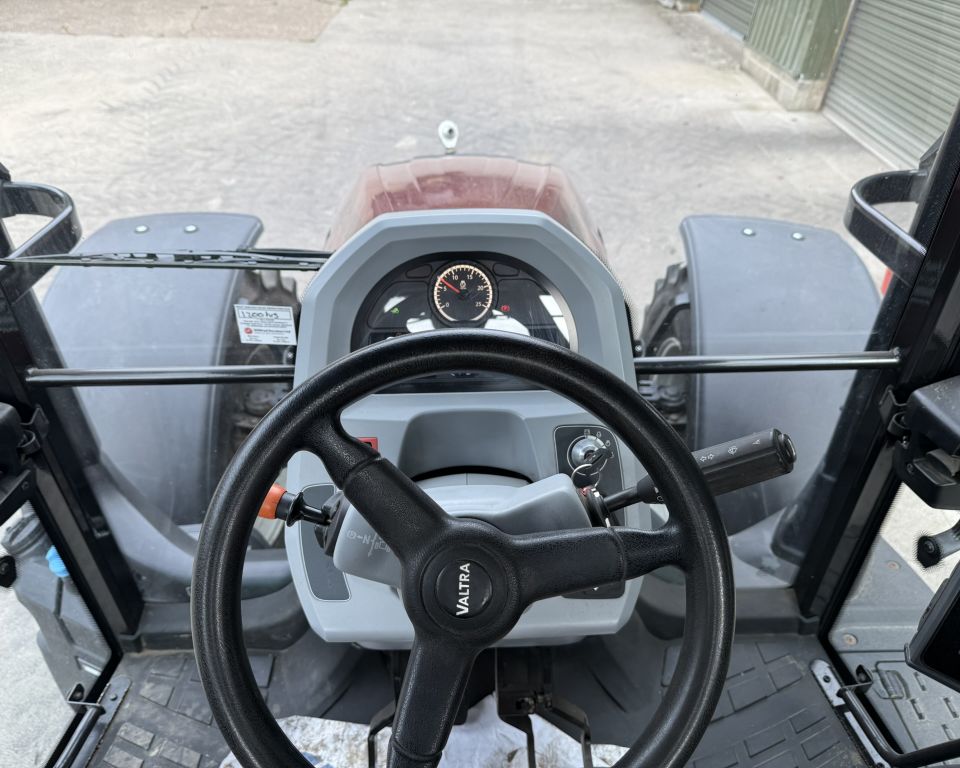 Valtra G125 Versu