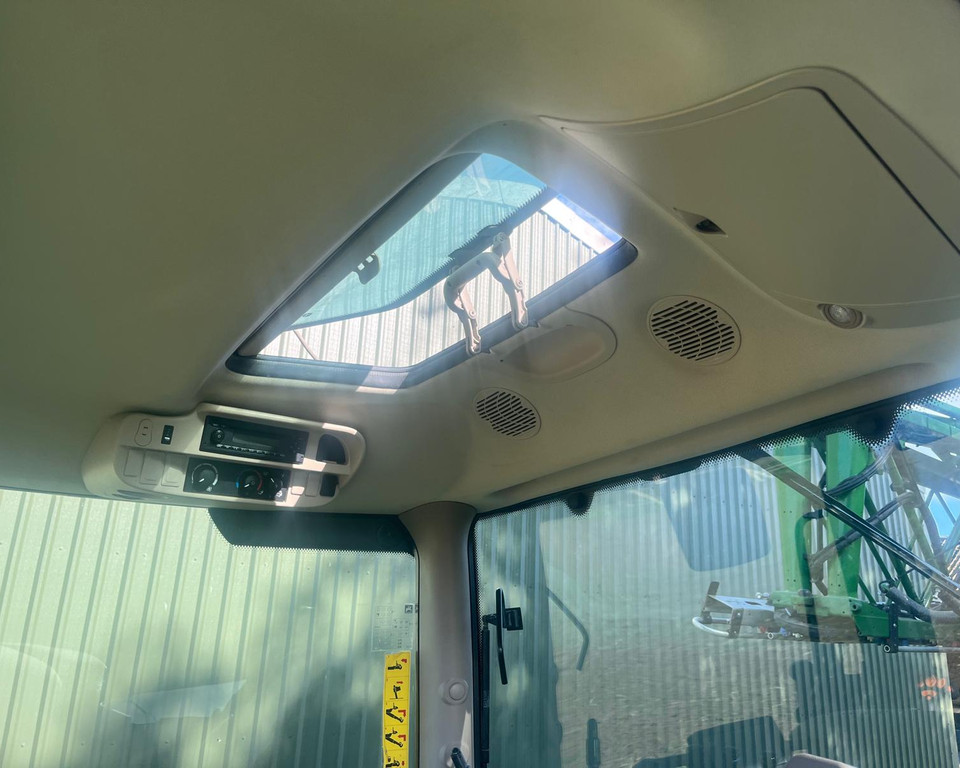John Deere 6140R