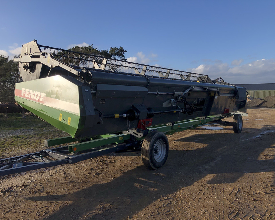Fendt 9490X AL Combine (IS)