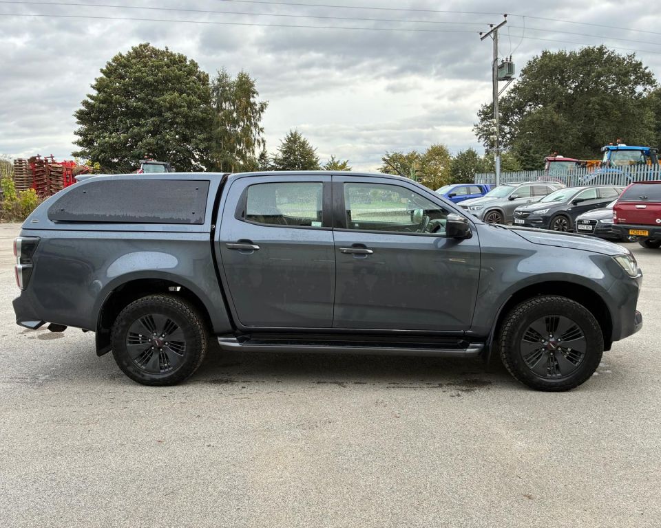 Isuzu D-Max V-Cross Pick Ups