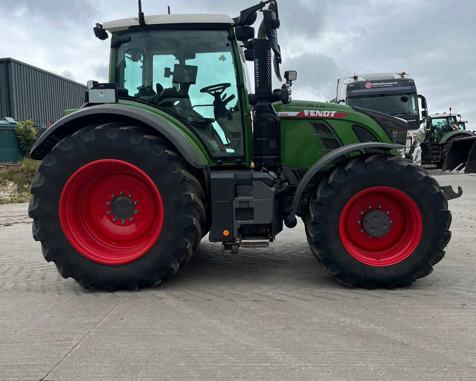Used FENDT 724 Profi+ Gen6 Tractor 11030730