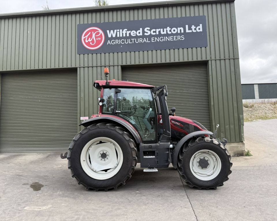 Valtra G125 Versu