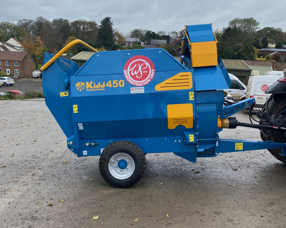 **Demonstration Unit** Kidd 450 Trailed straw bedder 