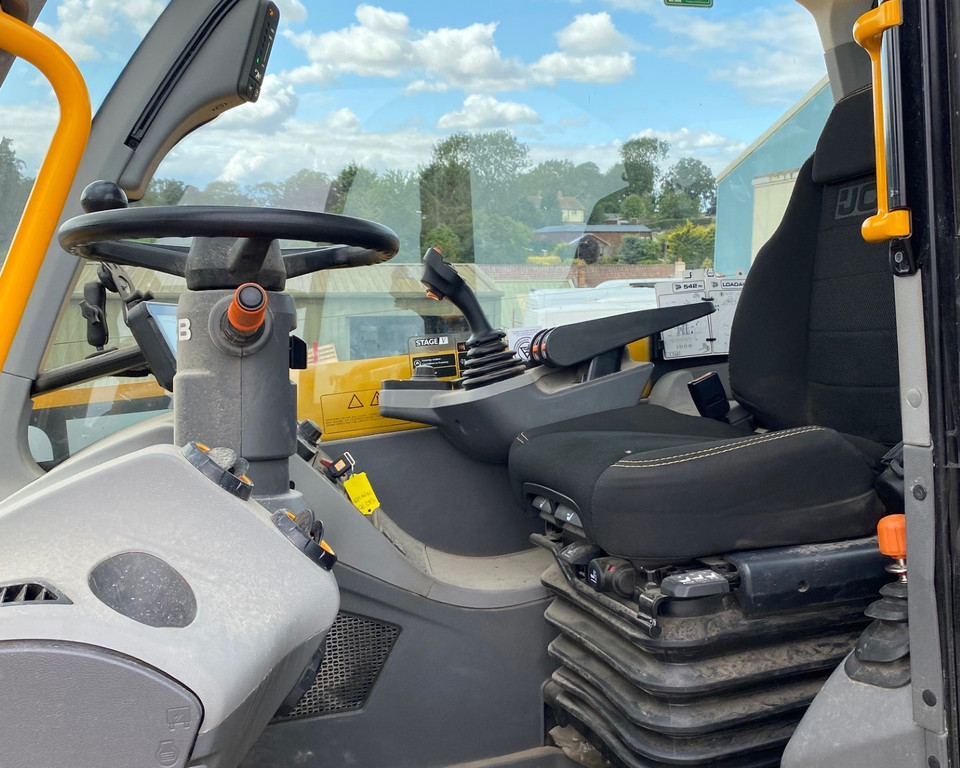 Ex Demo JCB 542-70 Agri Xtra Dual Tech VT 11030554