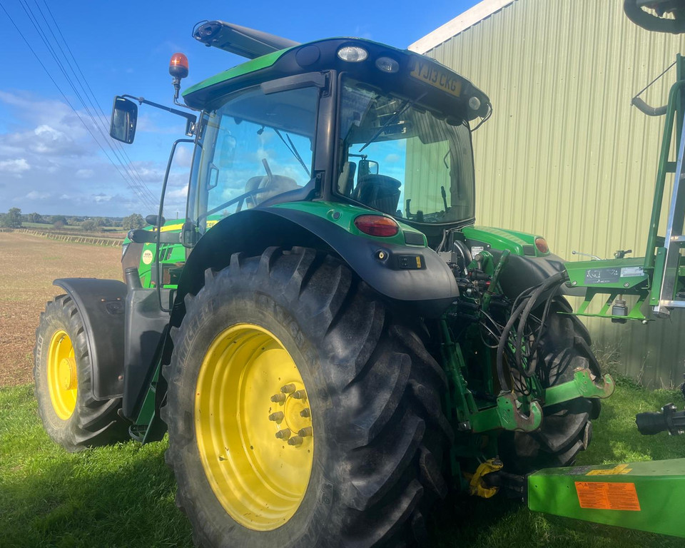 John Deere 6140R