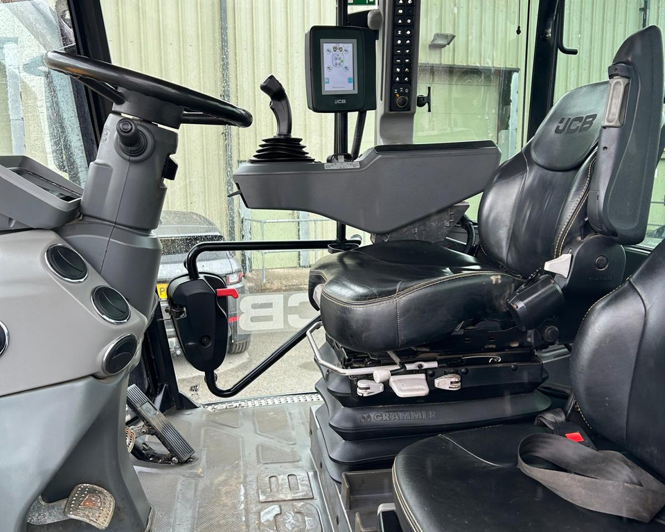 JCB Fastrac 4220 21030587 (SS)