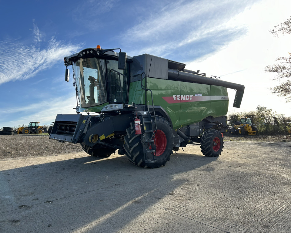 Fendt 9490X AL Combine (IS)