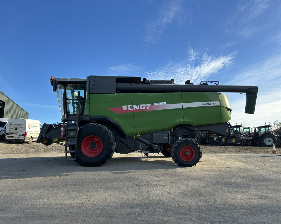 Fendt 9490X AL Combine (IS)
