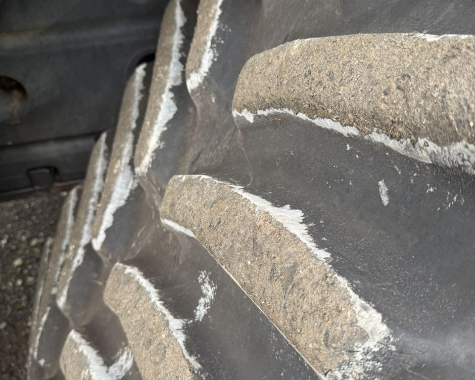 CASE Magnum Rowtrac 380
