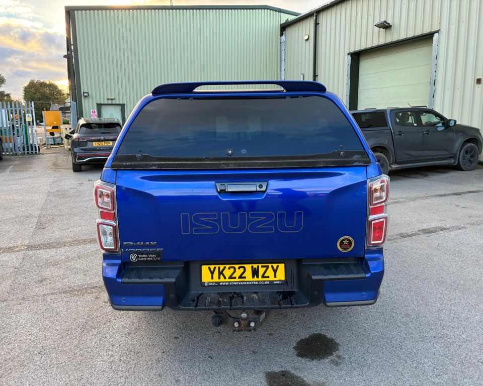 Isuzu D-Max V-Cross Pick Ups