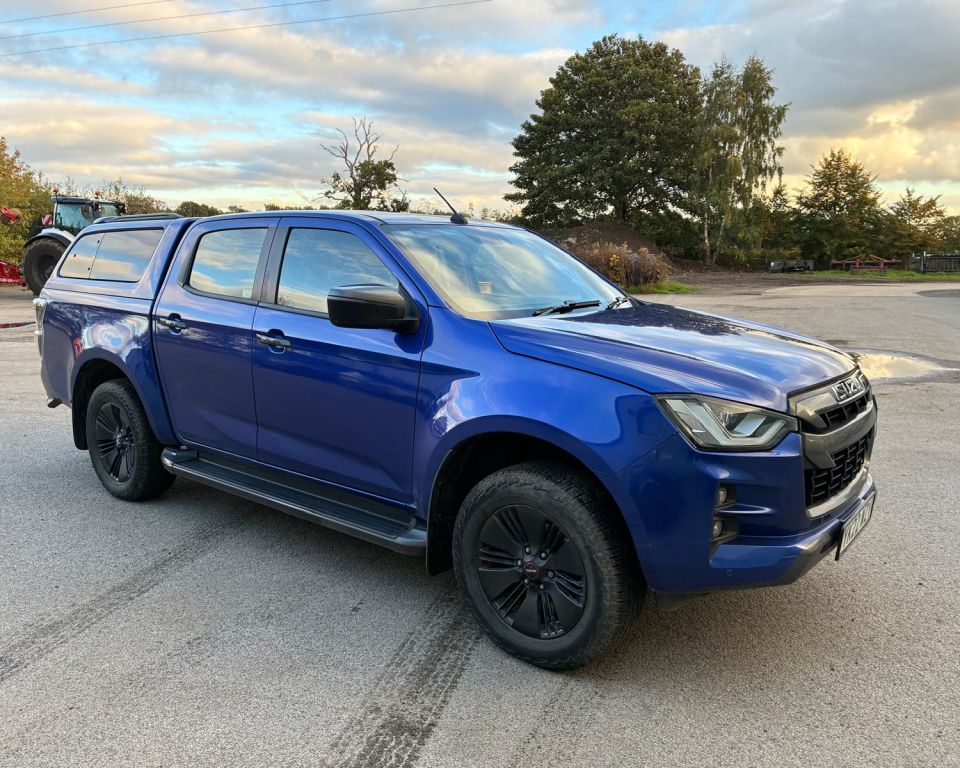 Isuzu D-Max V-Cross Pick Ups
