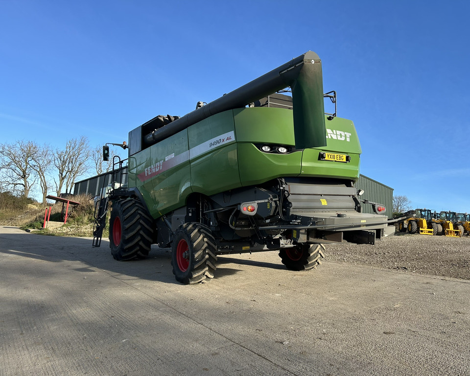 Fendt 9490X AL Combine (IS)