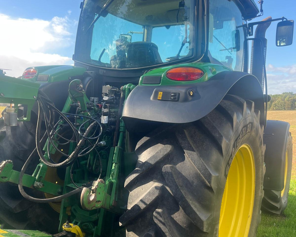 John Deere 6140R
